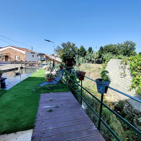 Δωμάτια σε οικογενειακή κατοικία Aguas- Casa Amazonia Pt *